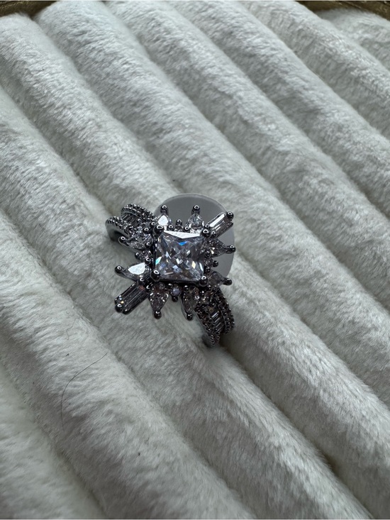 Bomb Party Jewelry - Torchlight Radiance - Lumina - Destash - Bomb Party Ring
